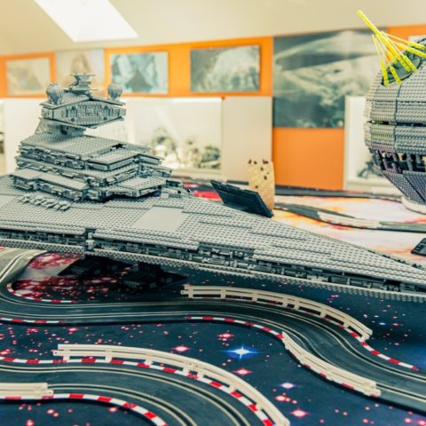 Gwiezdna flota Imperium zbudowana z Lego. Wystawa klocków Lego w klimacie Gwiezdnych Wojen na Arenie Mocy