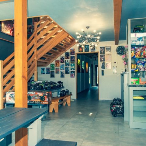 Bar i recepcja w BezSpin Klubie na Arenie Mocy