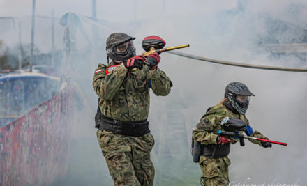 Siniaki po paintballu