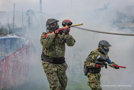 Siniaki po paintballu