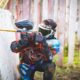 Ewolucja pól paintballowych – jak zmieniały się poligony na przestrzeni lat