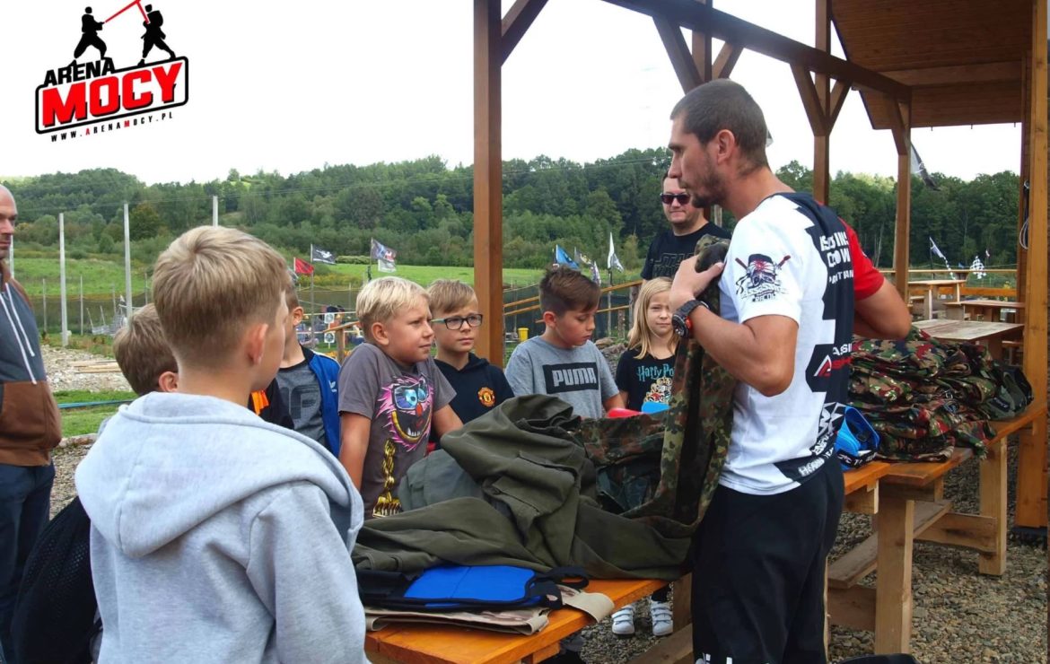 Wakacje w mieście też mogą być fajne – Paintball na Arenie Mocy